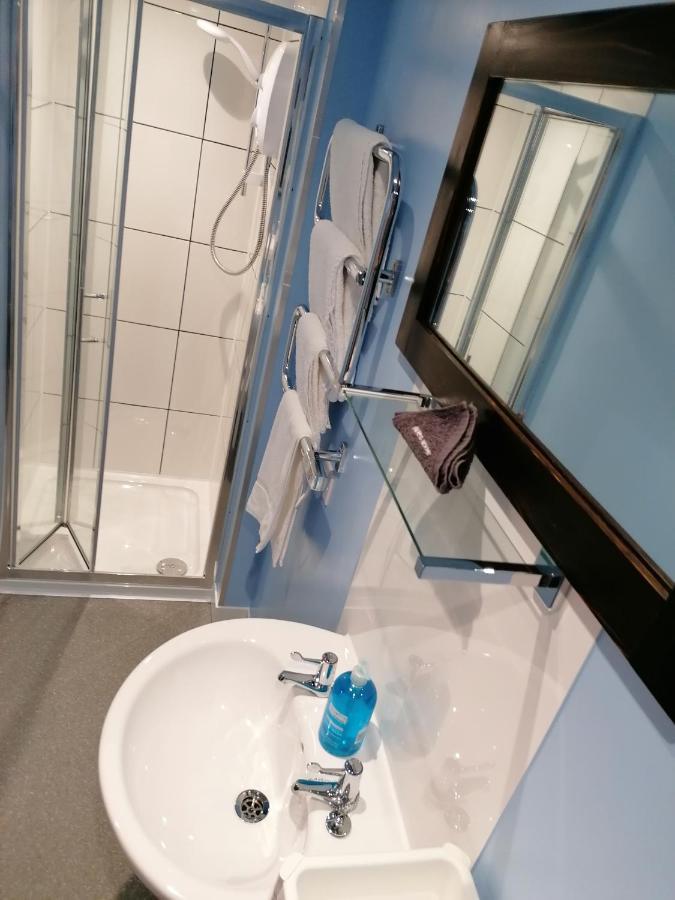Pensalda Guest House Ньюкі Екстер'єр фото